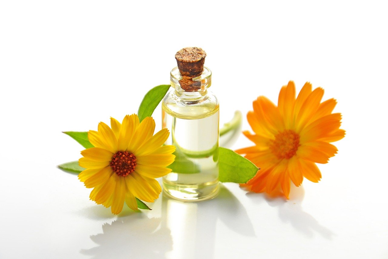 Secrets de beauté, les huiles essentielles incontournables